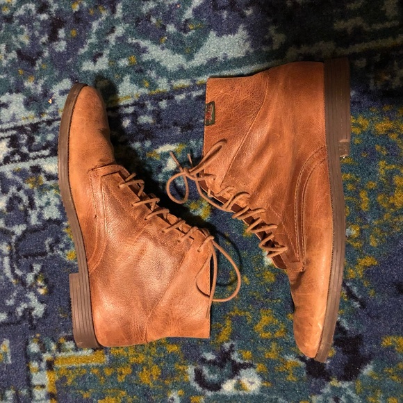 Bass lace up boots Clearance